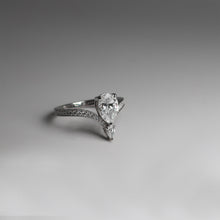 Load image into Gallery viewer, Pear Shaped Tiara Style Diamond Ring
