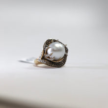 Load image into Gallery viewer, South Sea Pearl Ring
