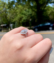 Load image into Gallery viewer, Platinum GIA 1.03ct Marquise Diamond Ring

