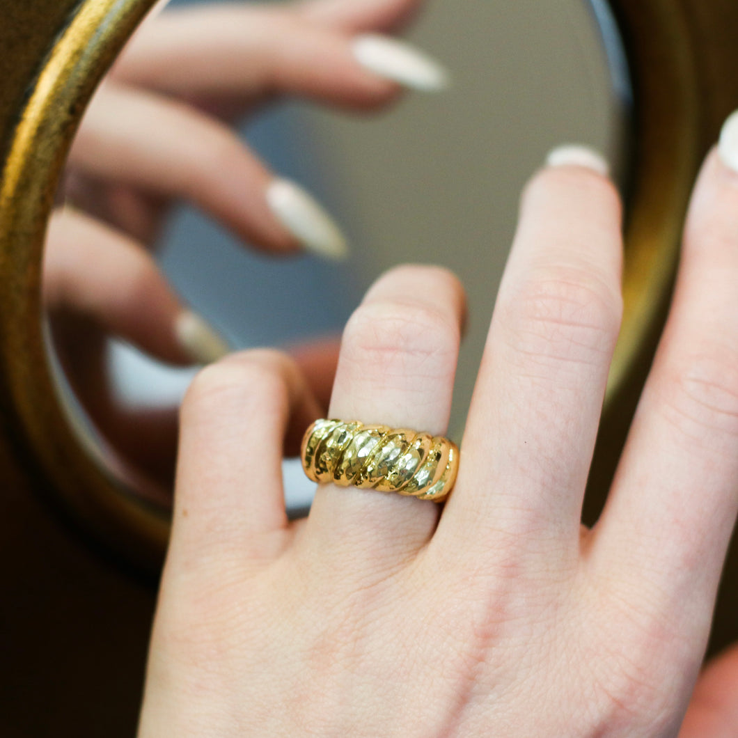 18k Yellow Gold David Webb Band Ring