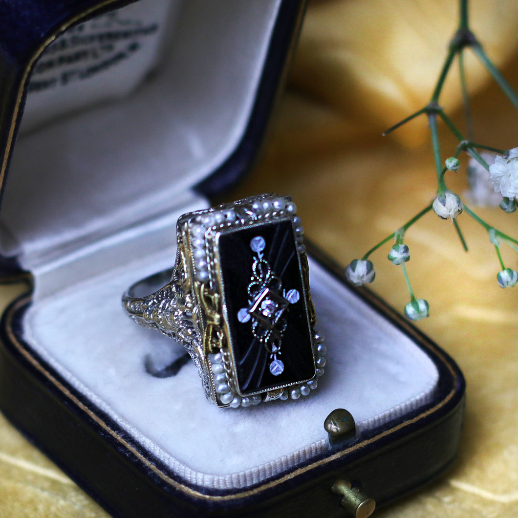 Estate 14kt White Gold Onyx Ring