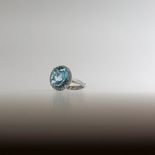 Load image into Gallery viewer, 5.85ct Aquamarine and Diamond Ring
