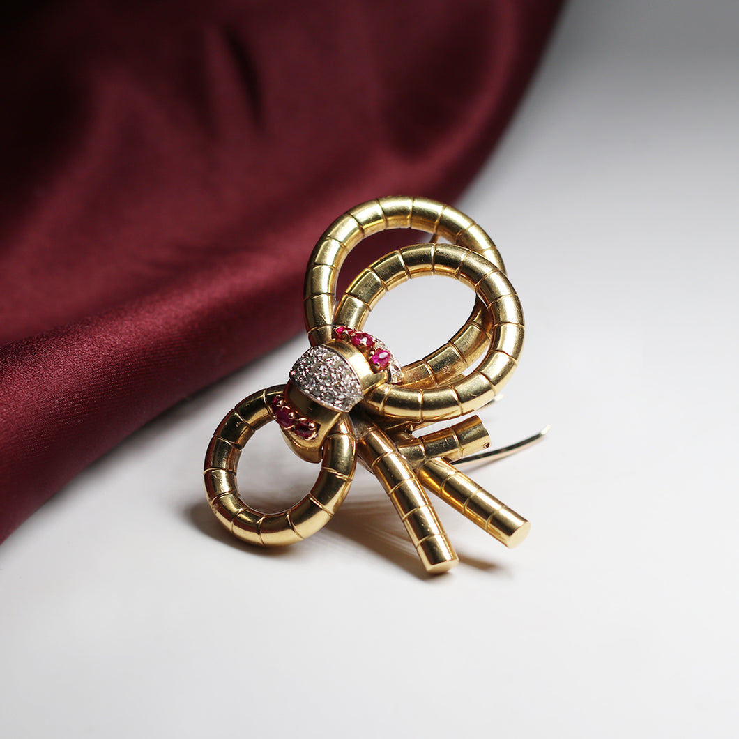 18k Yellow Gold Retro Bow Brooch