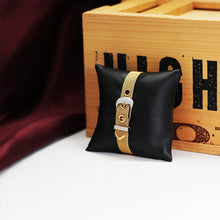Load image into Gallery viewer, Vintage Italian Buckle Bracelet
