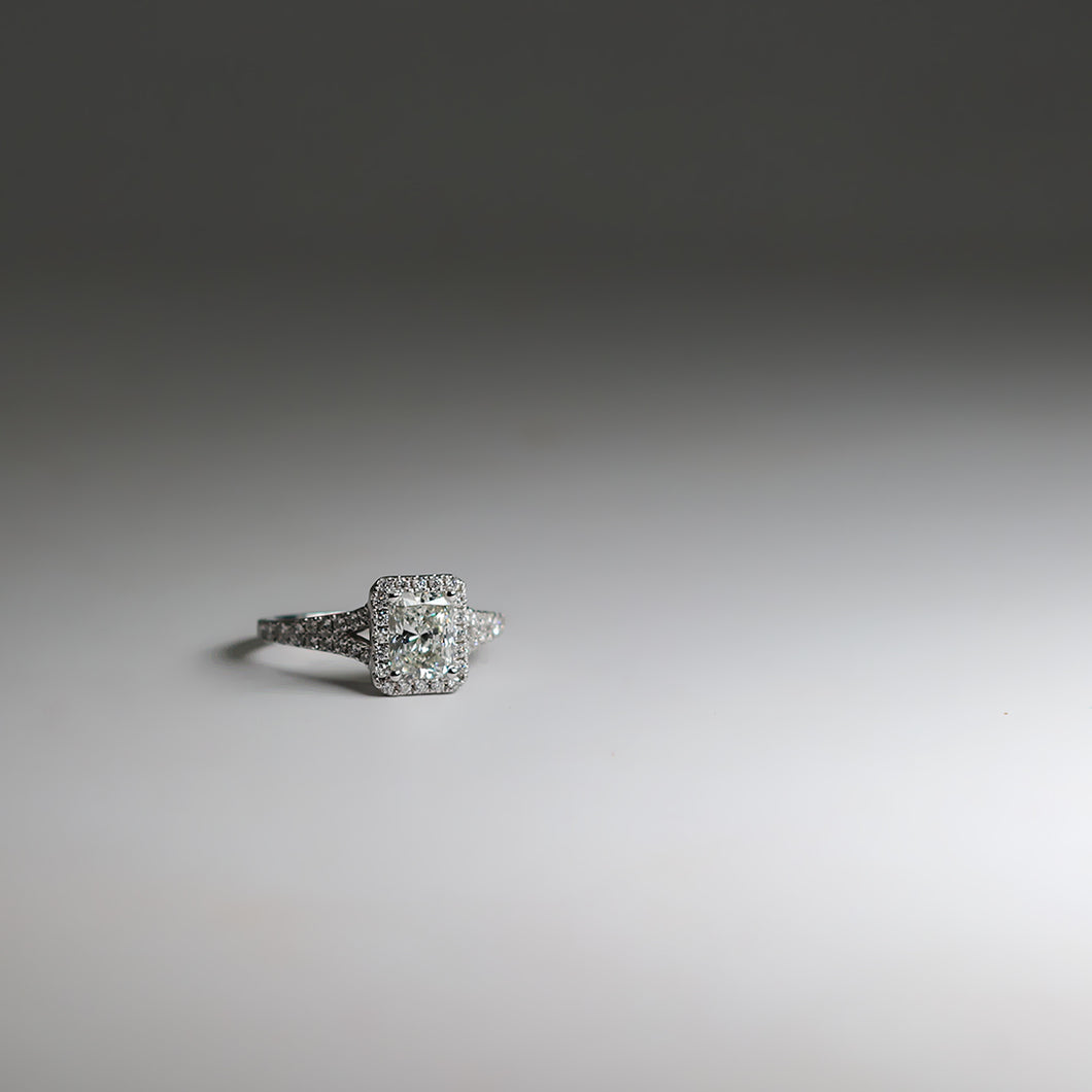 1.43ctw Split Shank Diamond Engagement Ring