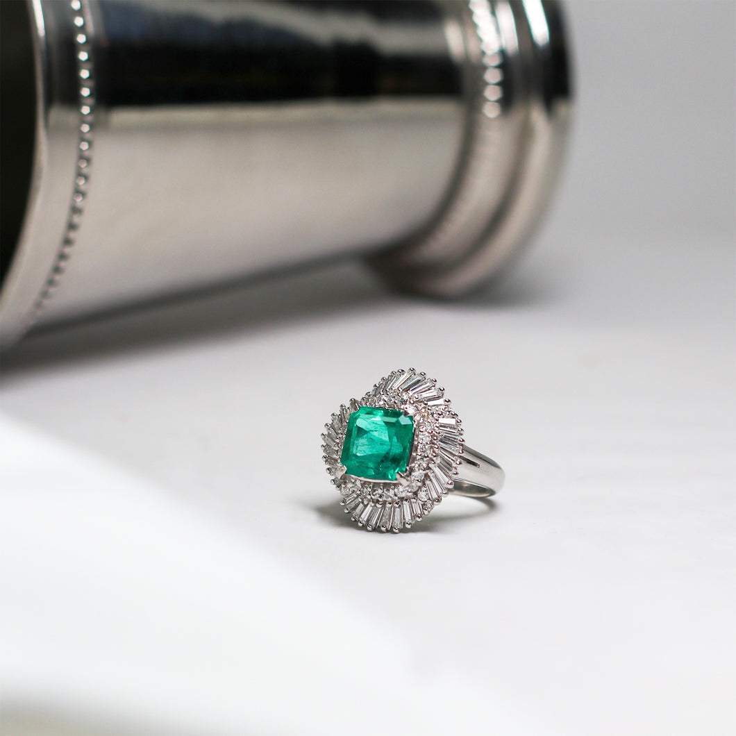 Colombian Emerald Diamond Ring