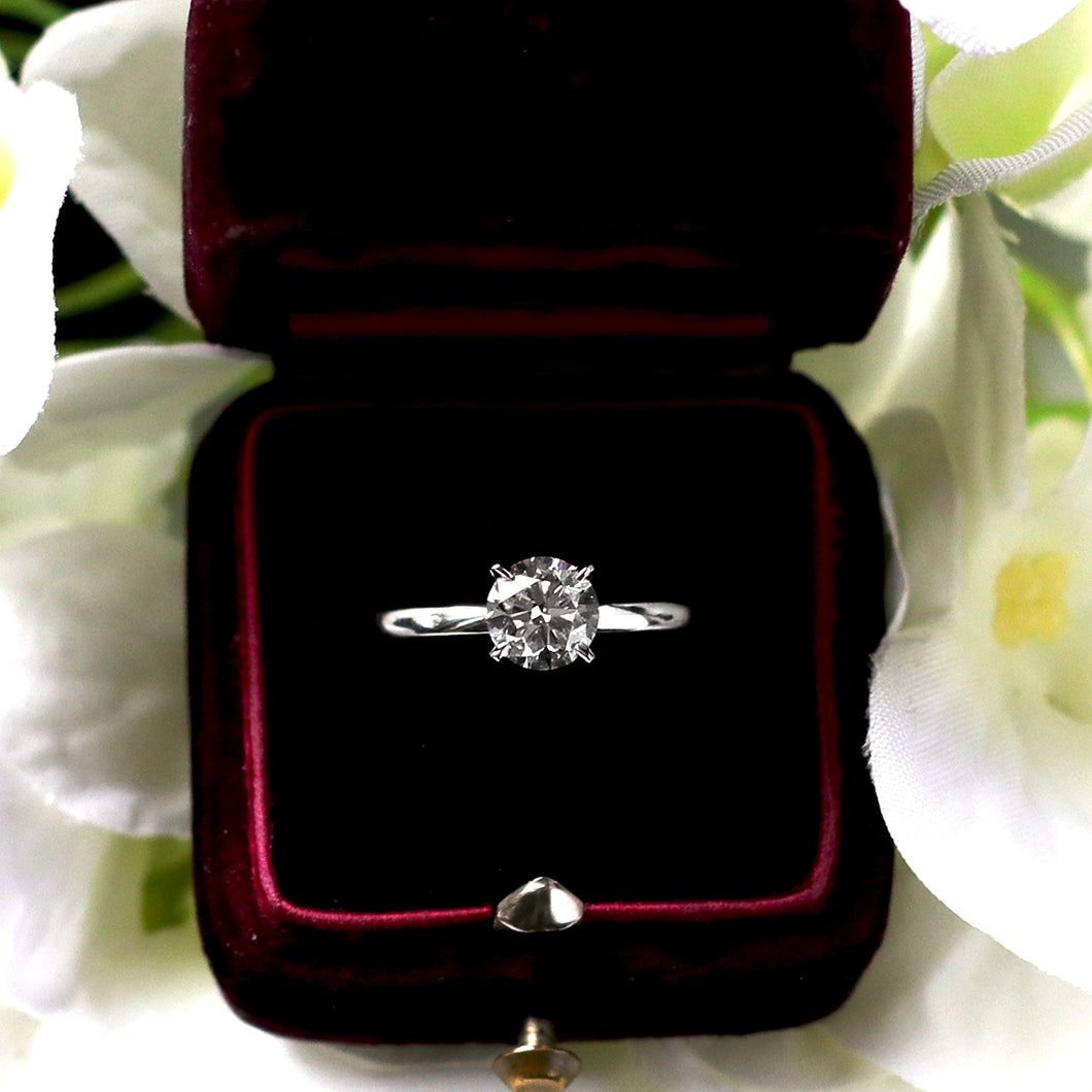 14kt White Gold GIA 0.93ct Round Brilliant Diamond Ring